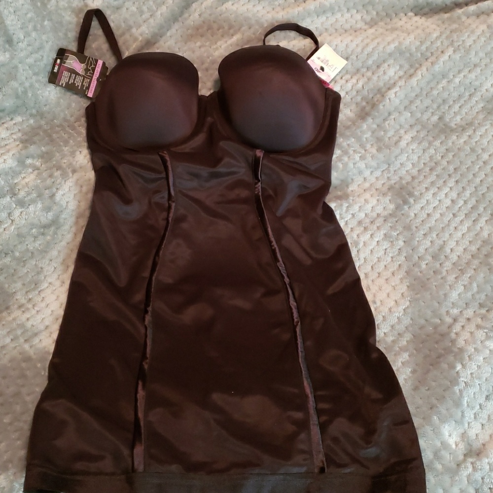 Maidenform shapewear NWT
